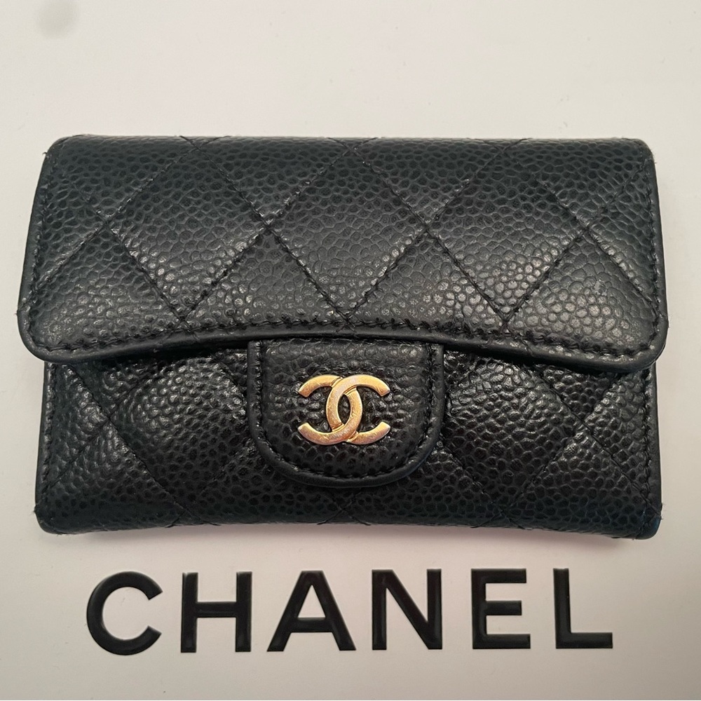 CHANEL Caviar Cardholder
